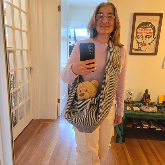 Pet Carrier/Pet Sling for Small Dogs - Picture 3 of 9